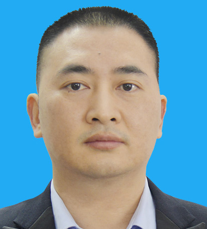 瀘州市勝藍職業學校校長
四川未來生活網創始人